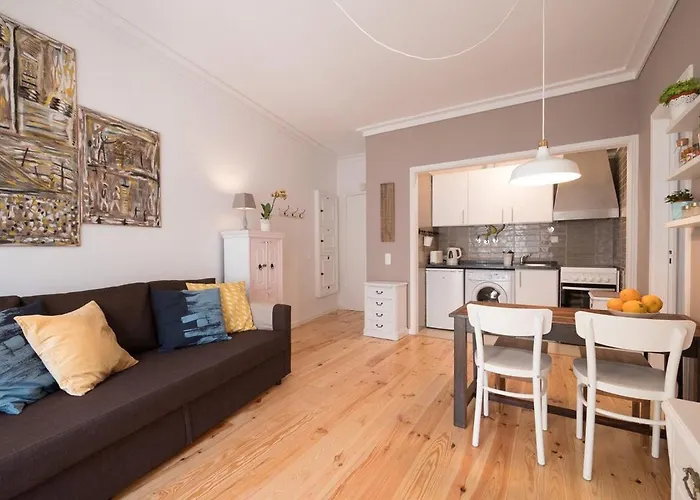 Διαμέρισμα Alfama Bright